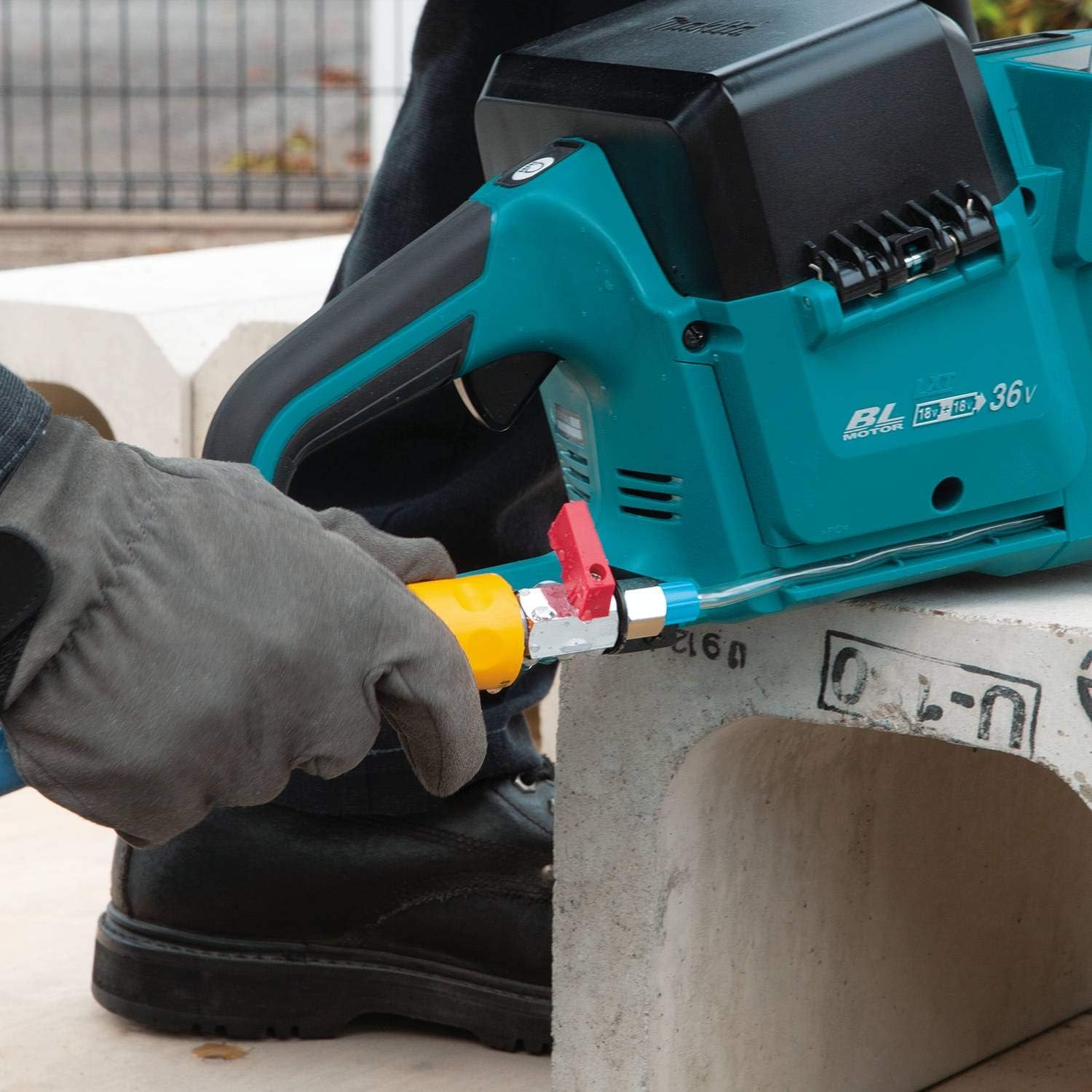 Makita 9" Cordless Power Cutter with Brushless Motor - Outil seul