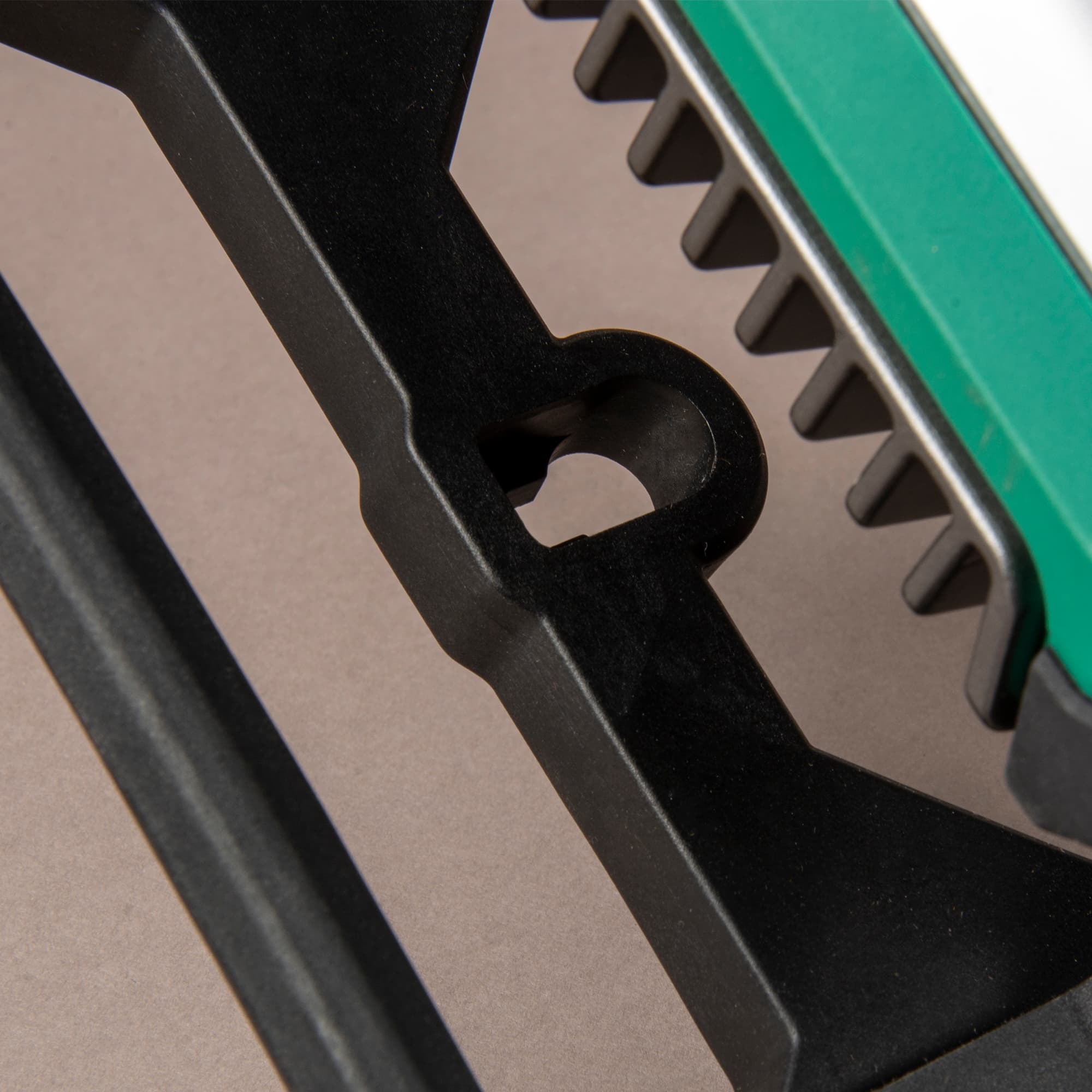 Metabo HPT 18V MultiVolt Lampe de travail sans fil avec réglage de l'inclinaison - Outil seul