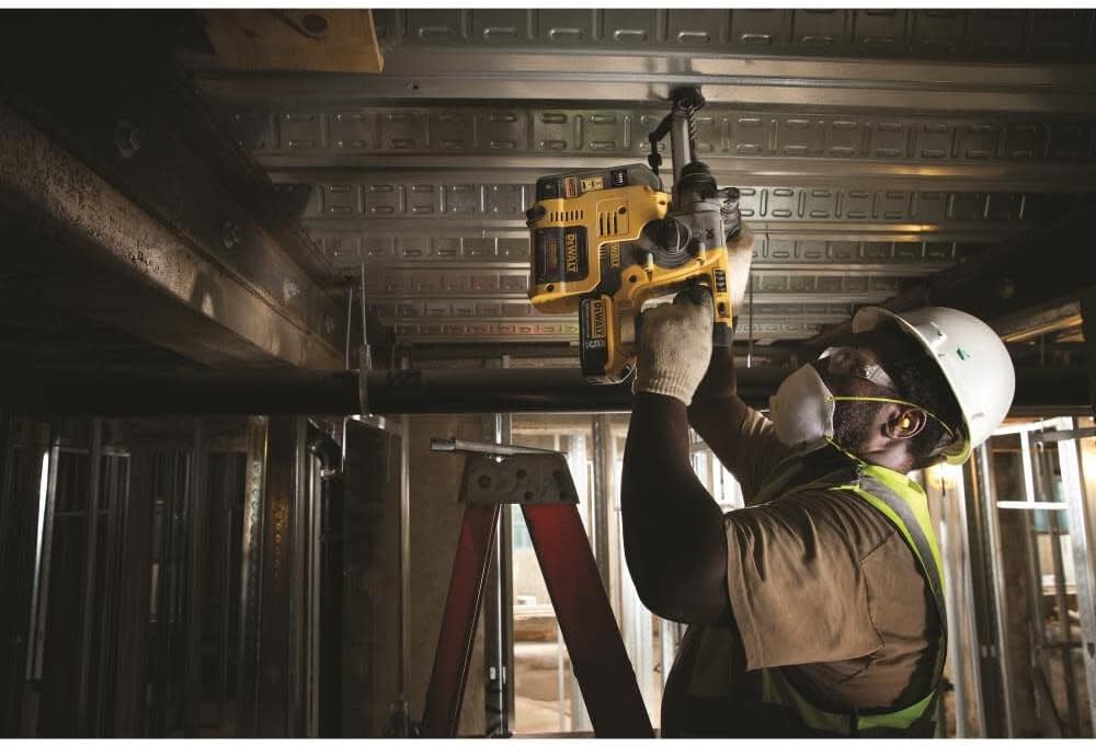 Dewalt 20V Max XR Rotary Hammer with 1" Dust Extractor