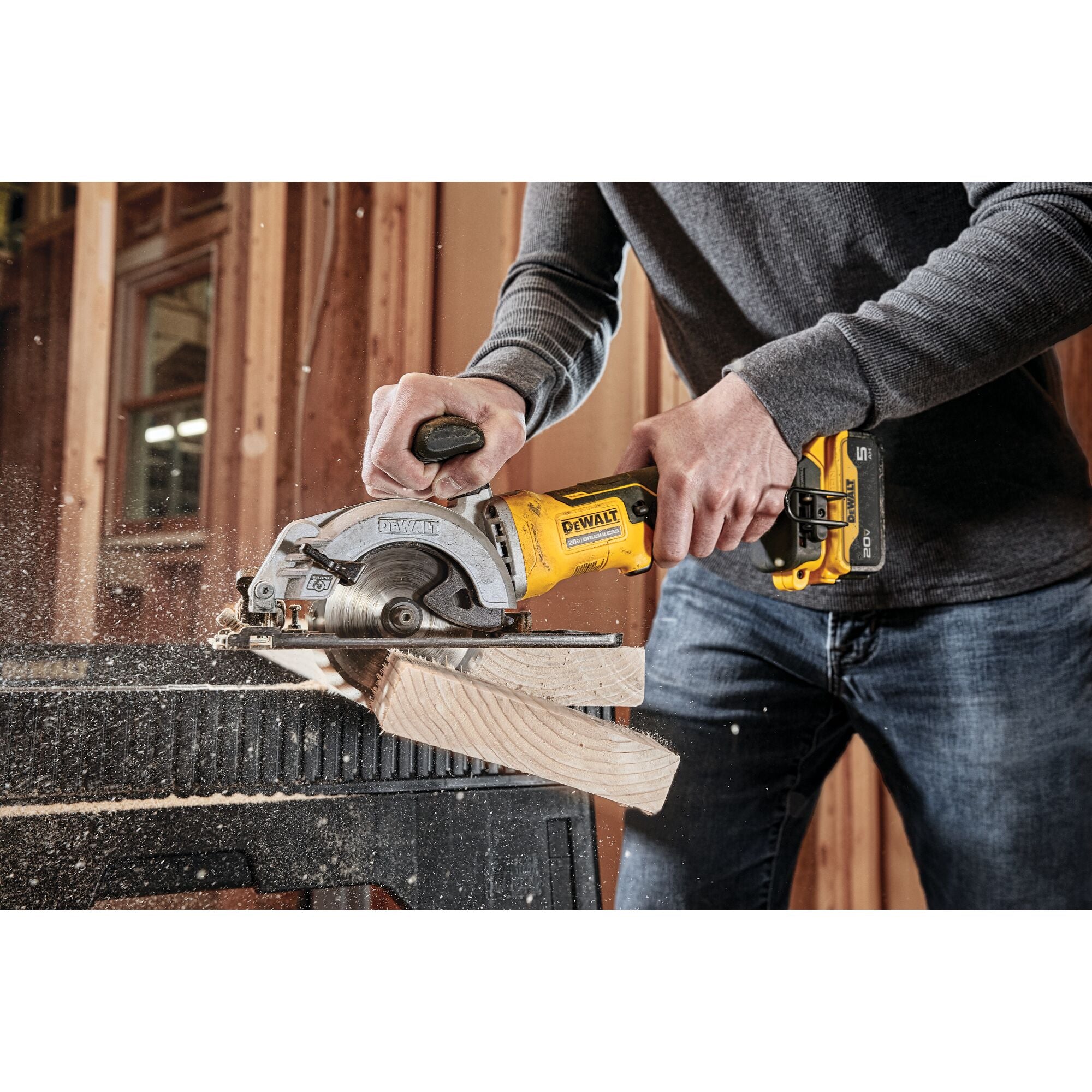 Dewalt 20V Scie circulaire sans fil avec kit de freinage