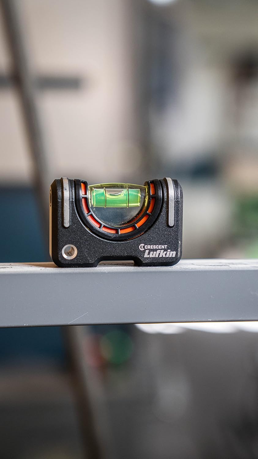 Magnetic Pocket Level