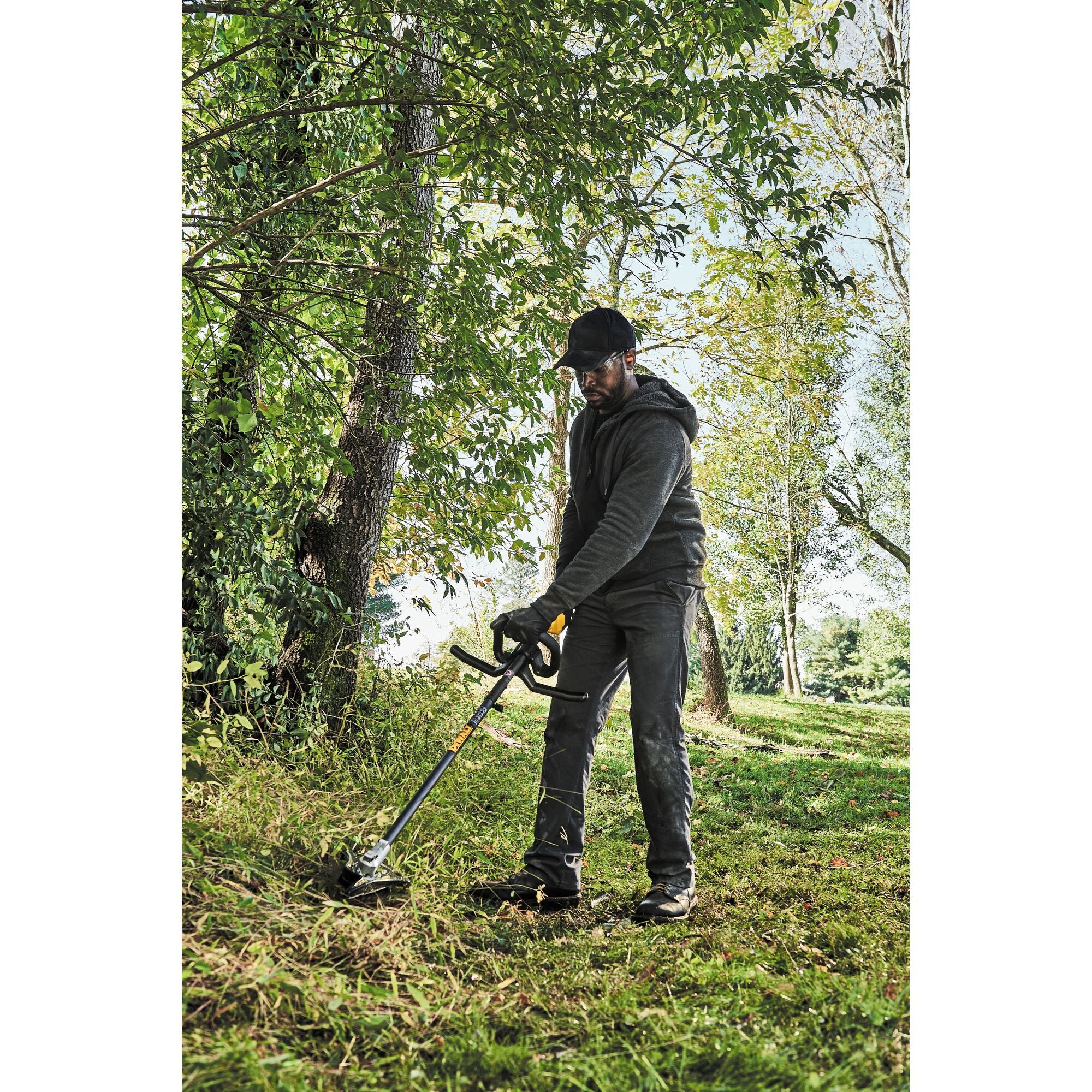 Dewalt 60V 17" Cordless String Trimmer with Battery & Charger