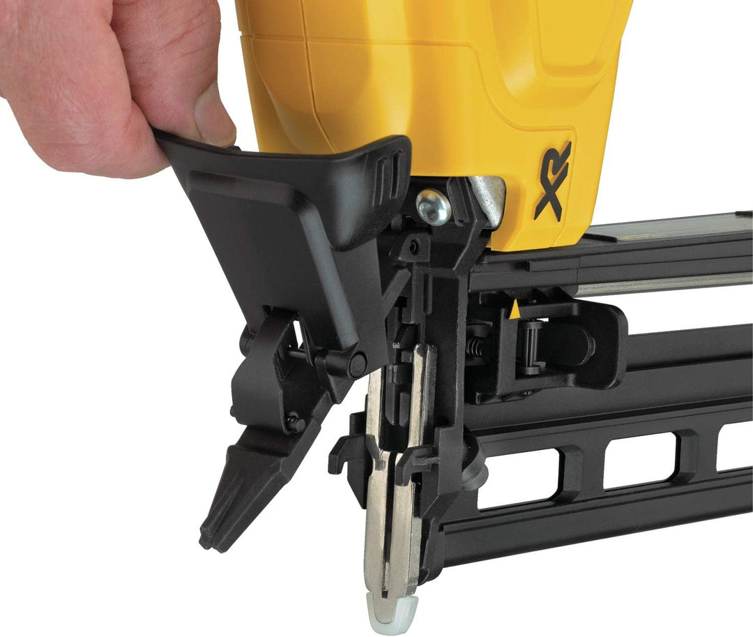 Dewalt 20V Max XR, 16 Gauge Straight Finish Nailer - Tool only