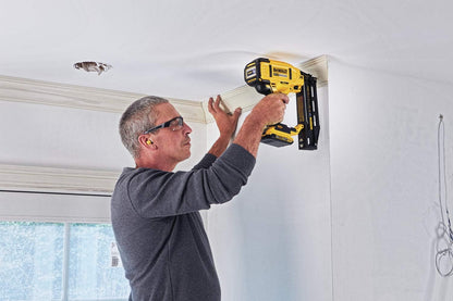 Dewalt 20V Max XR, 16 Gauge Straight Finish Nailer - Tool only