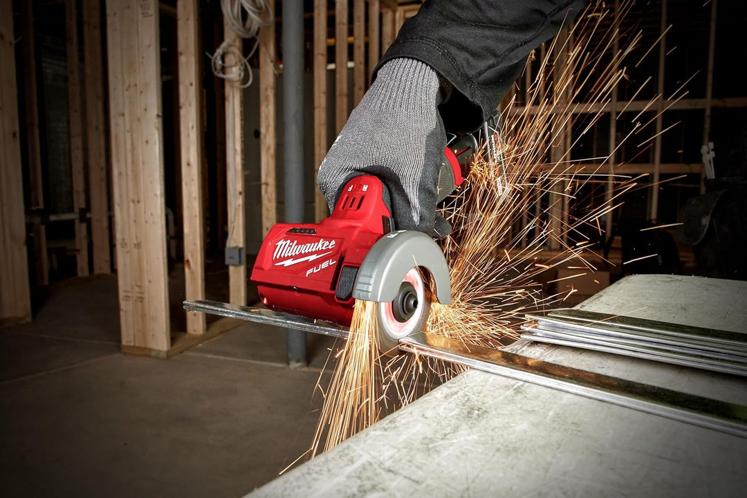 Milwaukee 12V Cut-Off Tool