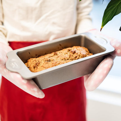 Betty Crocker Bakery Starter with Muffin Pan Round Pan Loaf Pan & Silicone Spatula Scraper - Bundle