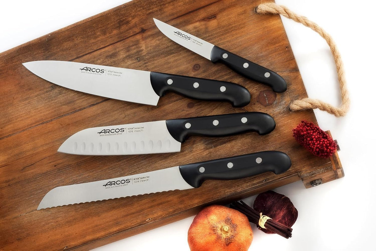Ensemble de couteaux de cuisine de chef Arcos - 4 couteaux et 1 ciseau
